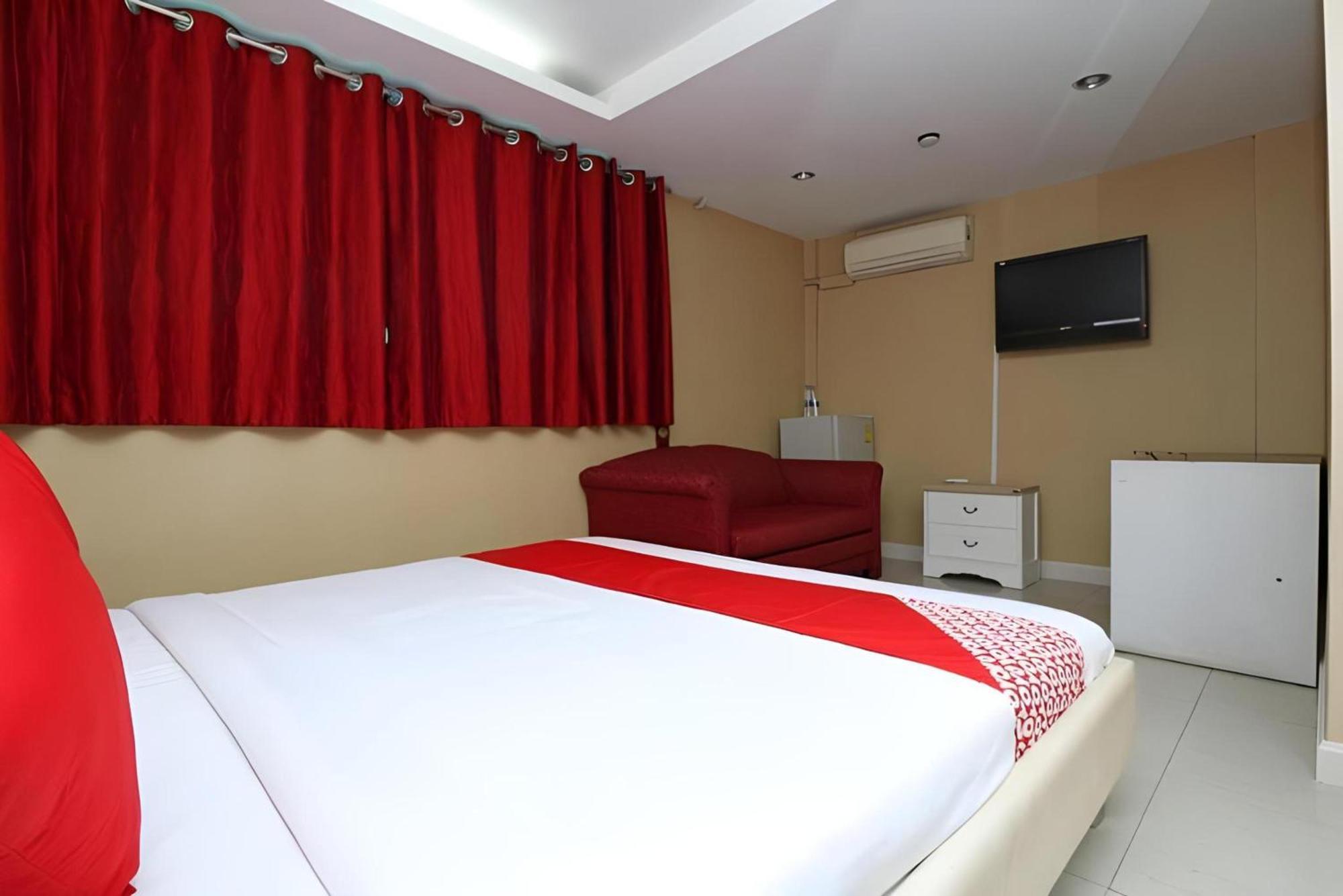 Diamond Residence Silom Bangkok Ngoại thất bức ảnh