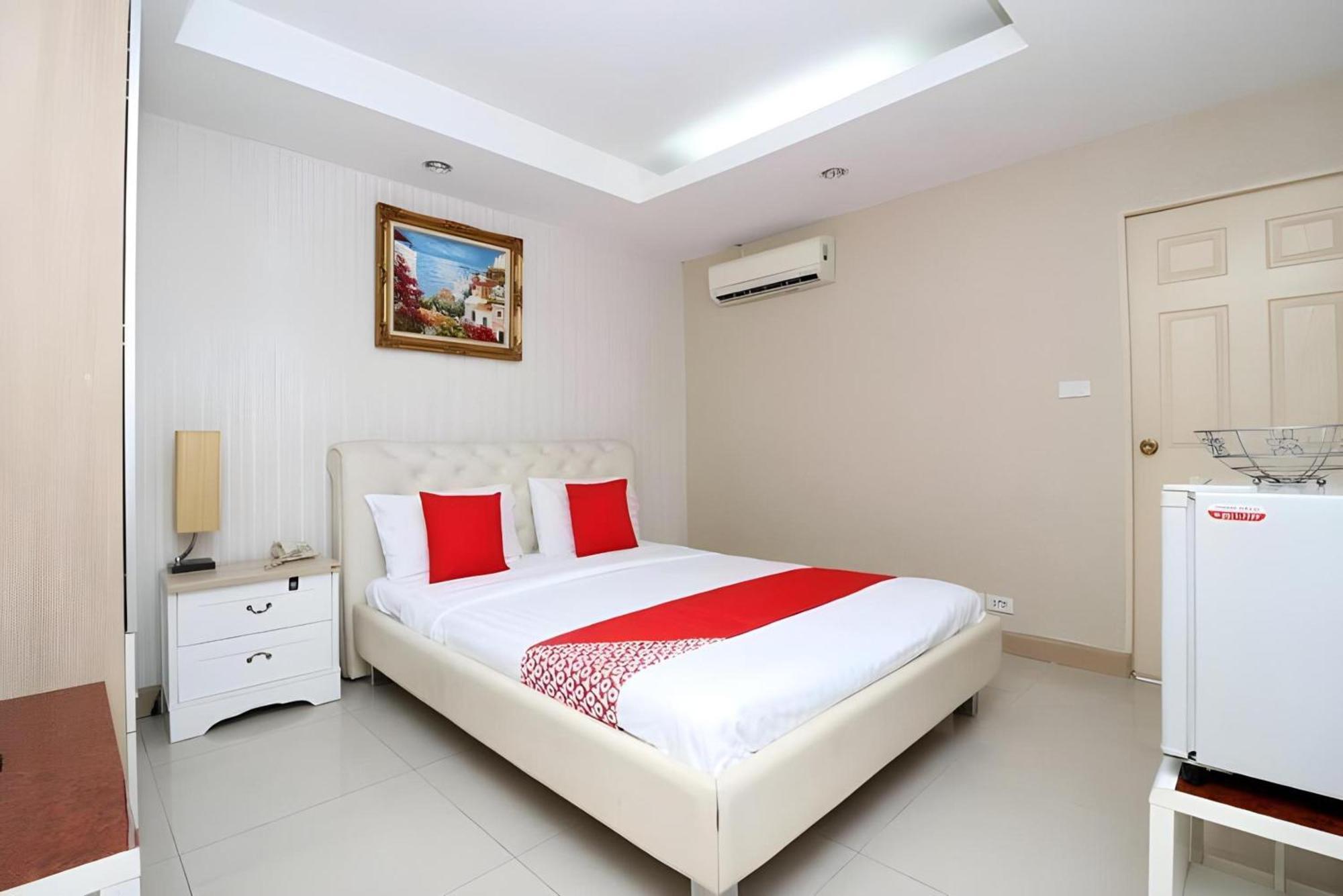 Diamond Residence Silom Bangkok Ngoại thất bức ảnh